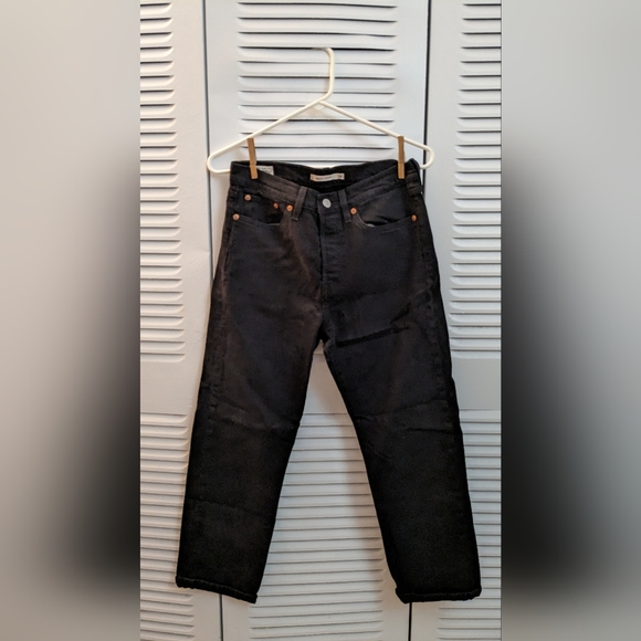 Levi's Wedgie Straight Jeans - Picture 1 of 3